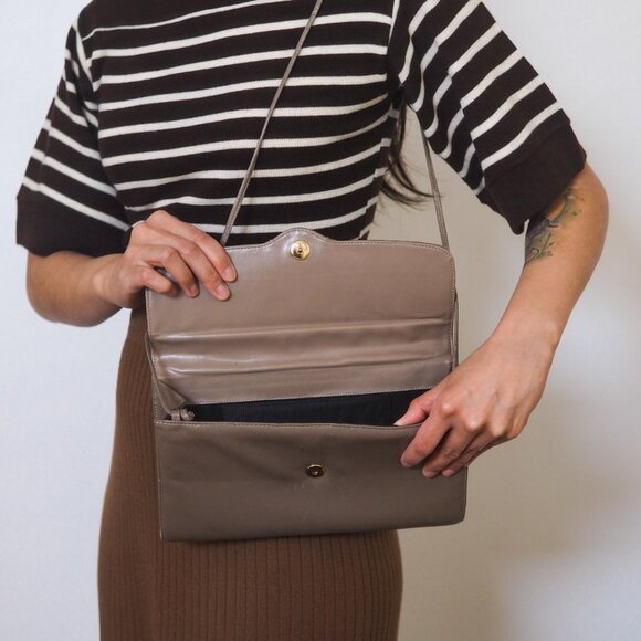 Vintage Leather Shoulder Clutch Purse - Picture 3 of 3